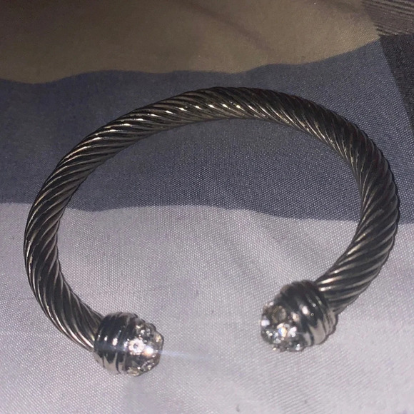 Fashion silver hinge cuff bracelet with rhinestone - Picture 3 of 9